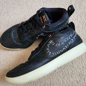 Nike Book 1 Halloween Size 13